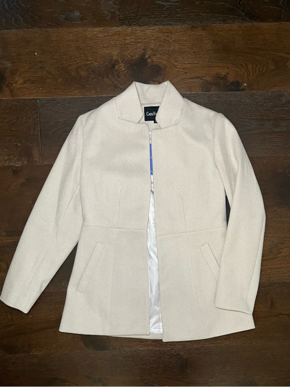 Giani Bernini Cream Herringbone Zip-Front Blazer